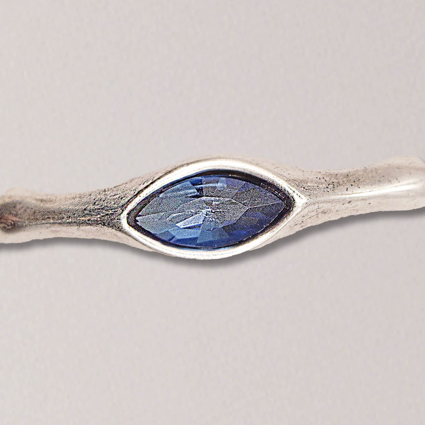 Handmade Oval Blue Topaz Pewter Bracelet: